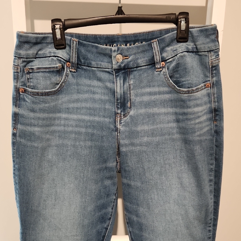 American Eagle Low Rise Curvy Kick Boot Jeans